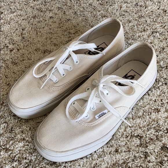 vans white canvas sneakers